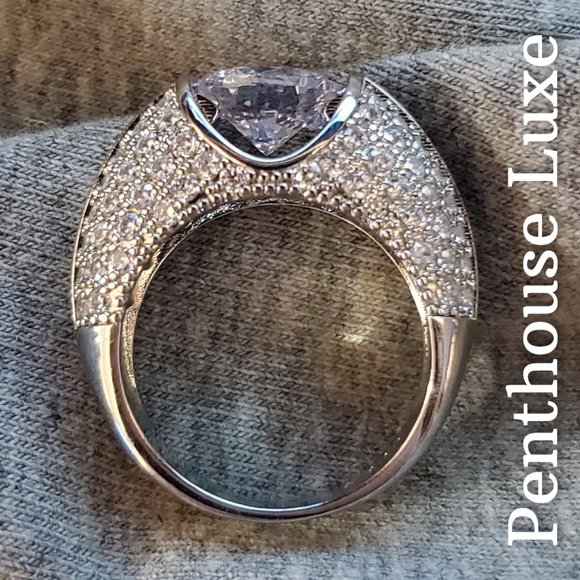 FINAL RESTOCK!! Floating Crystal Cocktail Ring - Picture 3 of 6